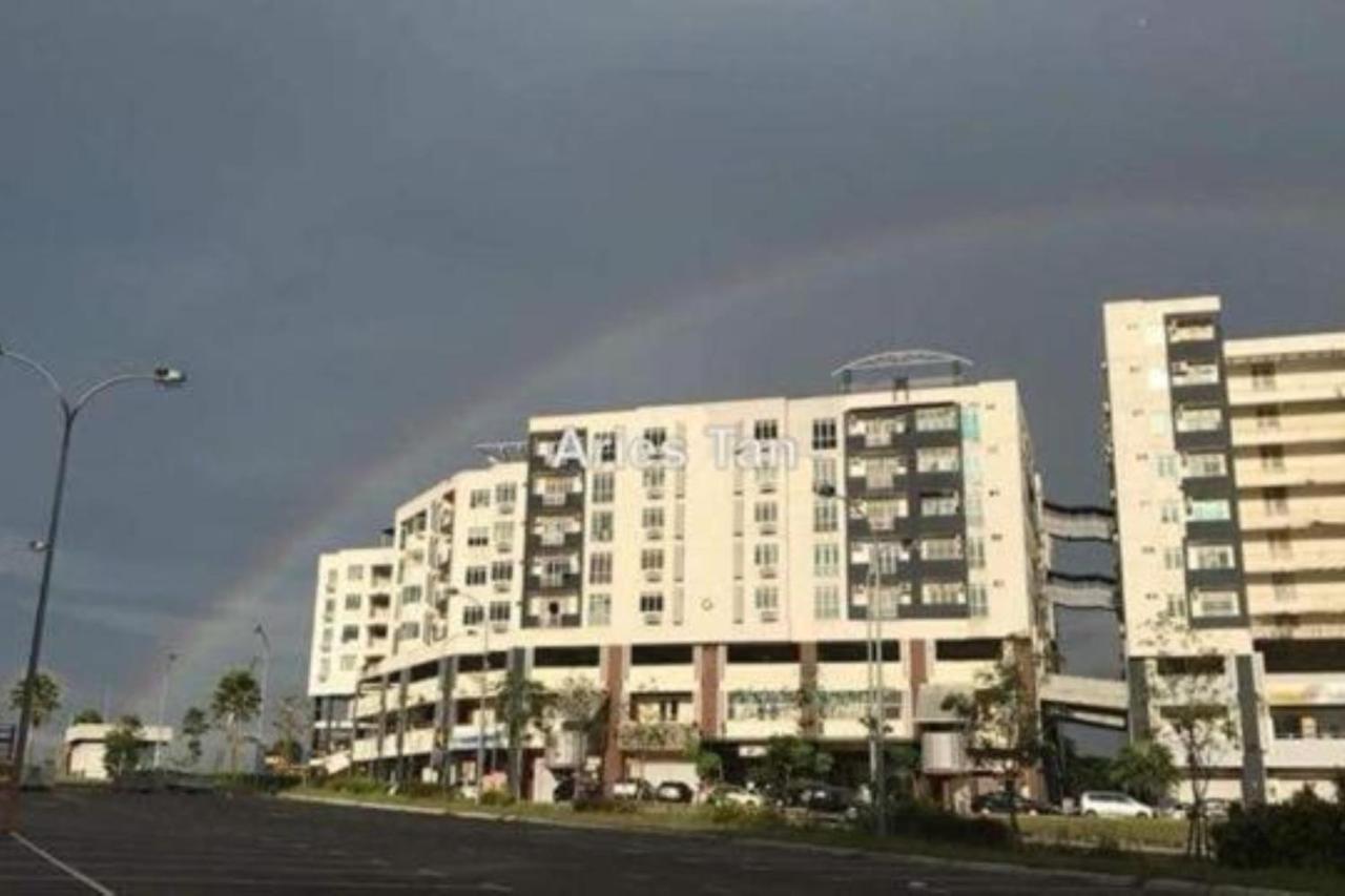 Aeon Tebrau Apartment Johor Bahru - By Room - Exterior photo